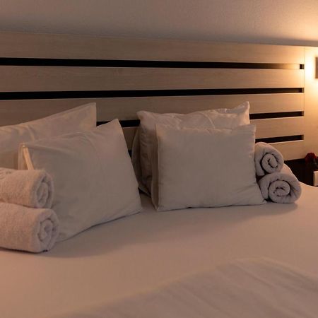 Garni Hotel 11Tica Dm Novi Sad Eksteriør billede