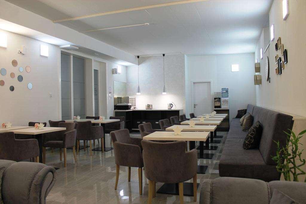 Garni Hotel 11Tica Dm Novi Sad Restaurant billede