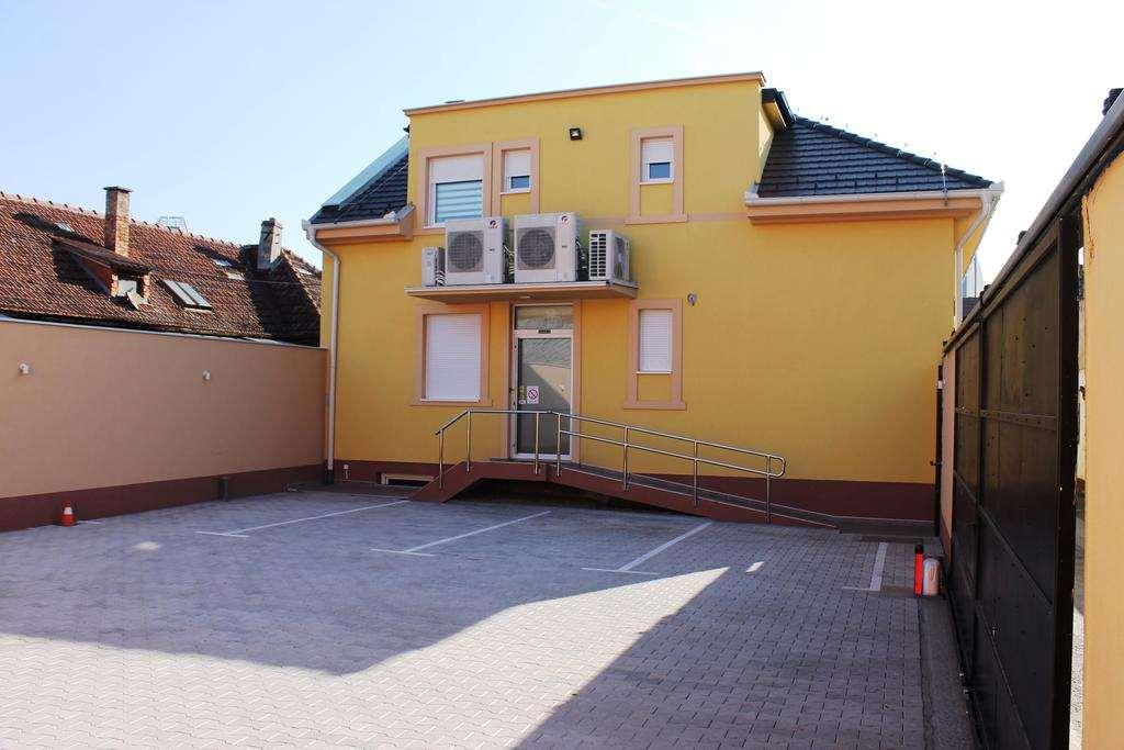 Garni Hotel 11Tica Dm Novi Sad Eksteriør billede